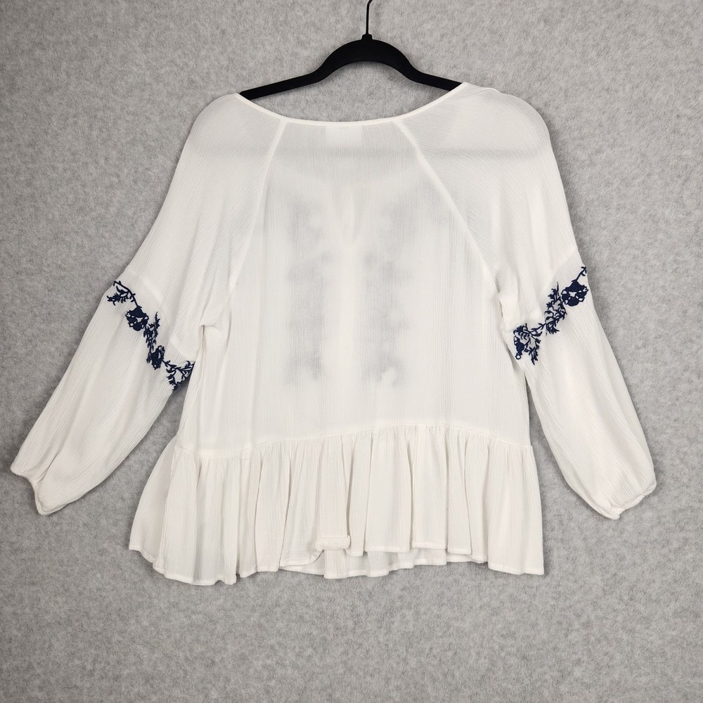 Liz Claiborne Blouse Womens Medium White Blue Embroidered Peasant Boho Top Rayon - Picture 6 of 11